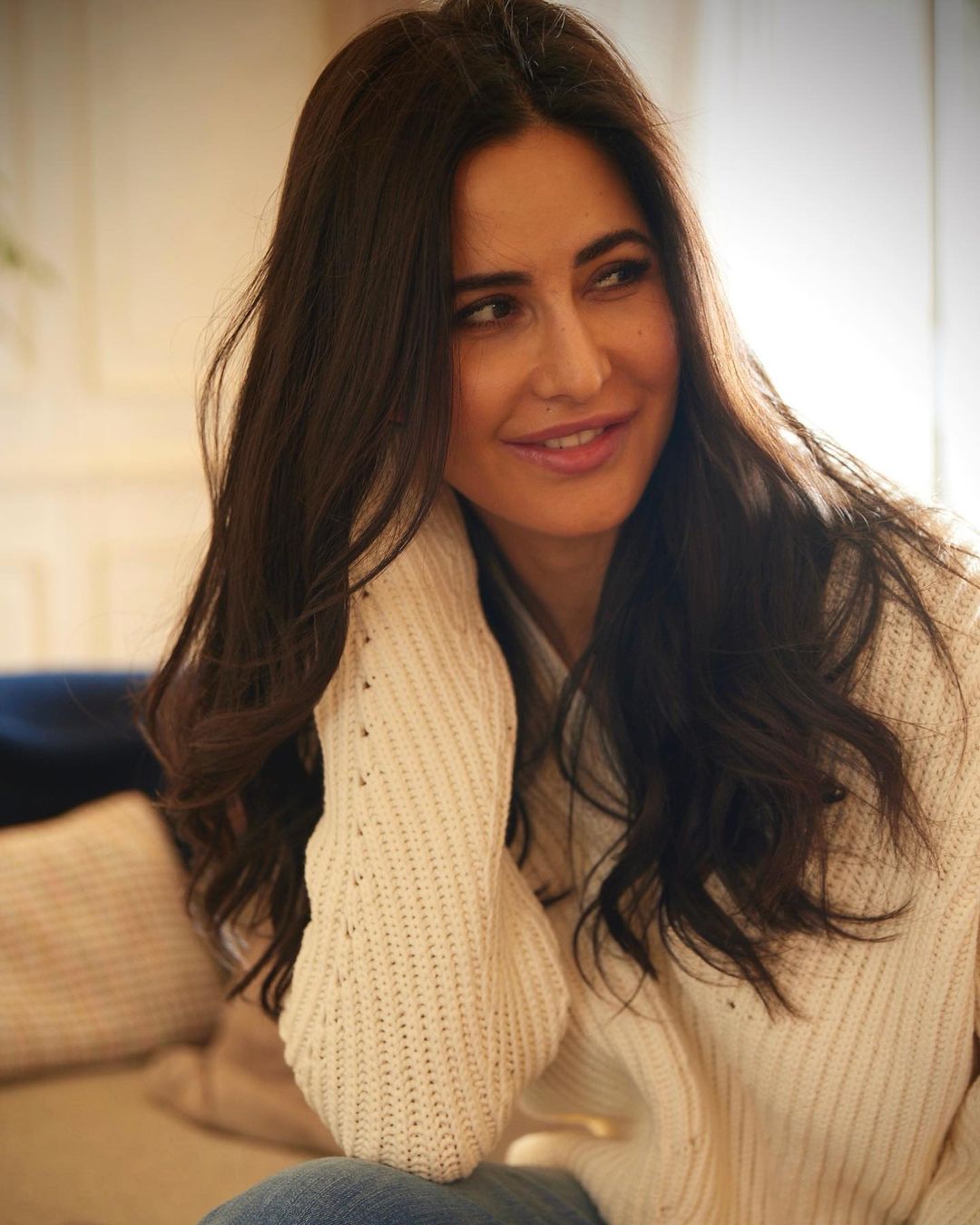 Katrina Kaif Plastic Surgery Photos [Before & After] - Surgery4
